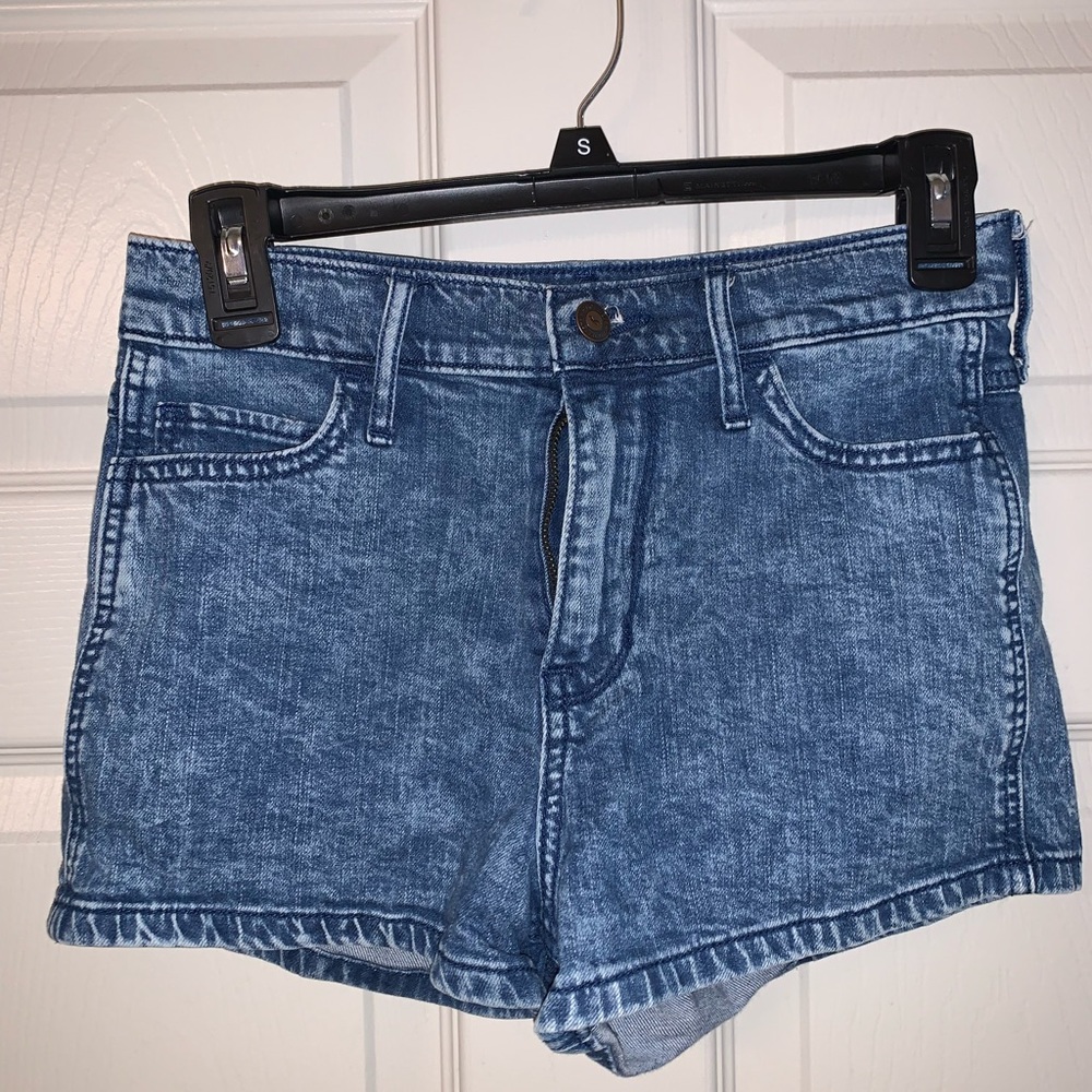 Brand: Hollister, Size: 5 (Likely Fits Size 3 or smaller), Color(s): Blue